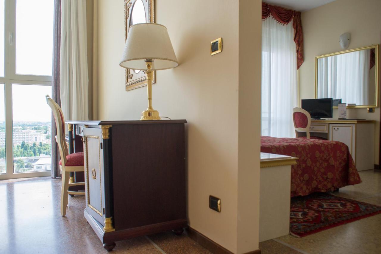 Hotel Internazionale Terme Абано-Терме Екстер'єр фото
