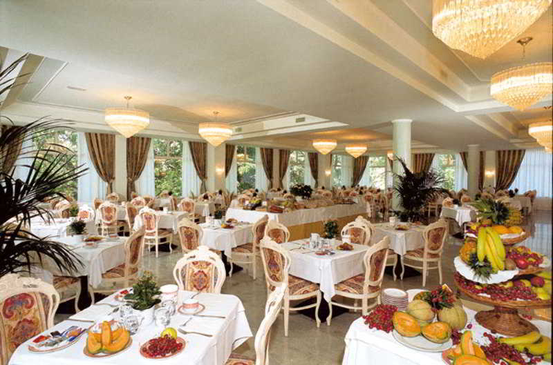 Hotel Internazionale Terme Абано-Терме Екстер'єр фото